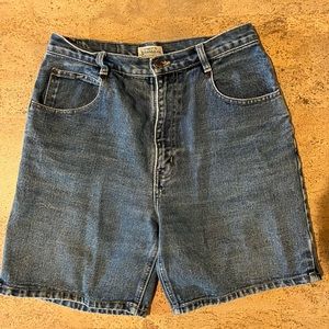 ❤️ Vintage St John’s Bay denim shorts, size 10